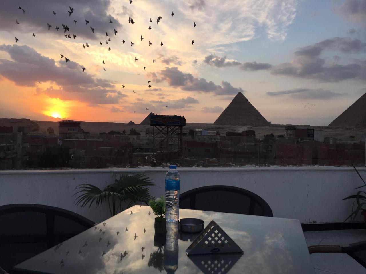 Eagles Pyramids View Hotel Kafrat al Jabal Luaran gambar