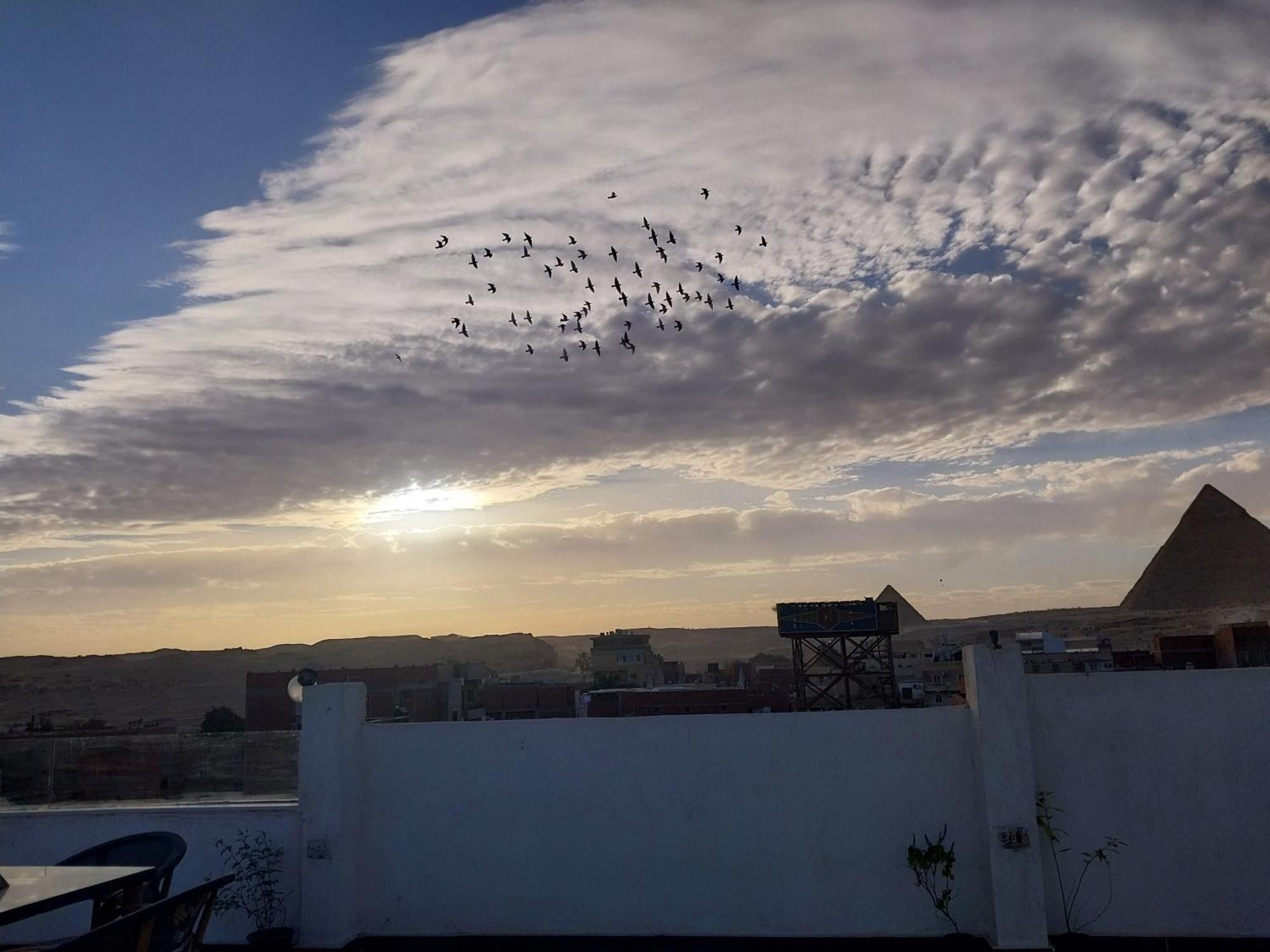 Eagles Pyramids View Hotel Kafrat al Jabal Luaran gambar
