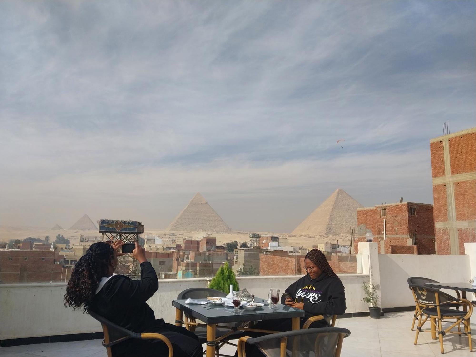 Eagles Pyramids View Hotel Kafrat al Jabal Luaran gambar