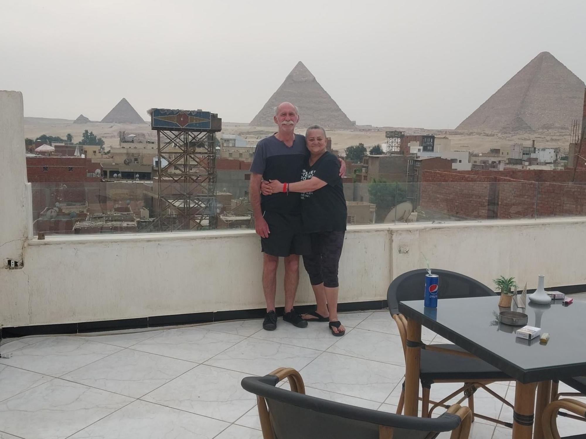 Eagles Pyramids View Hotel Kafrat al Jabal Luaran gambar