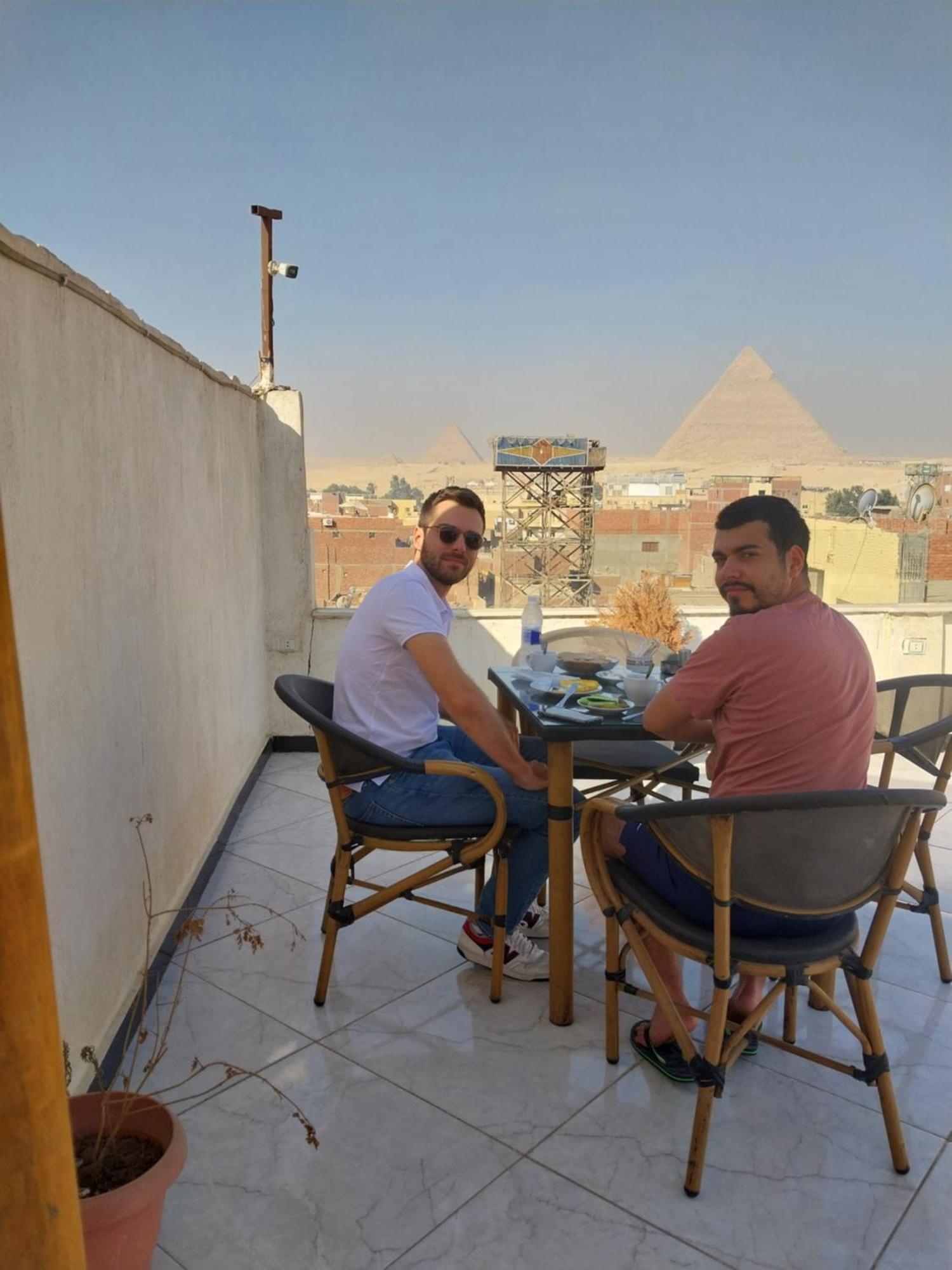 Eagles Pyramids View Hotel Kafrat al Jabal Luaran gambar