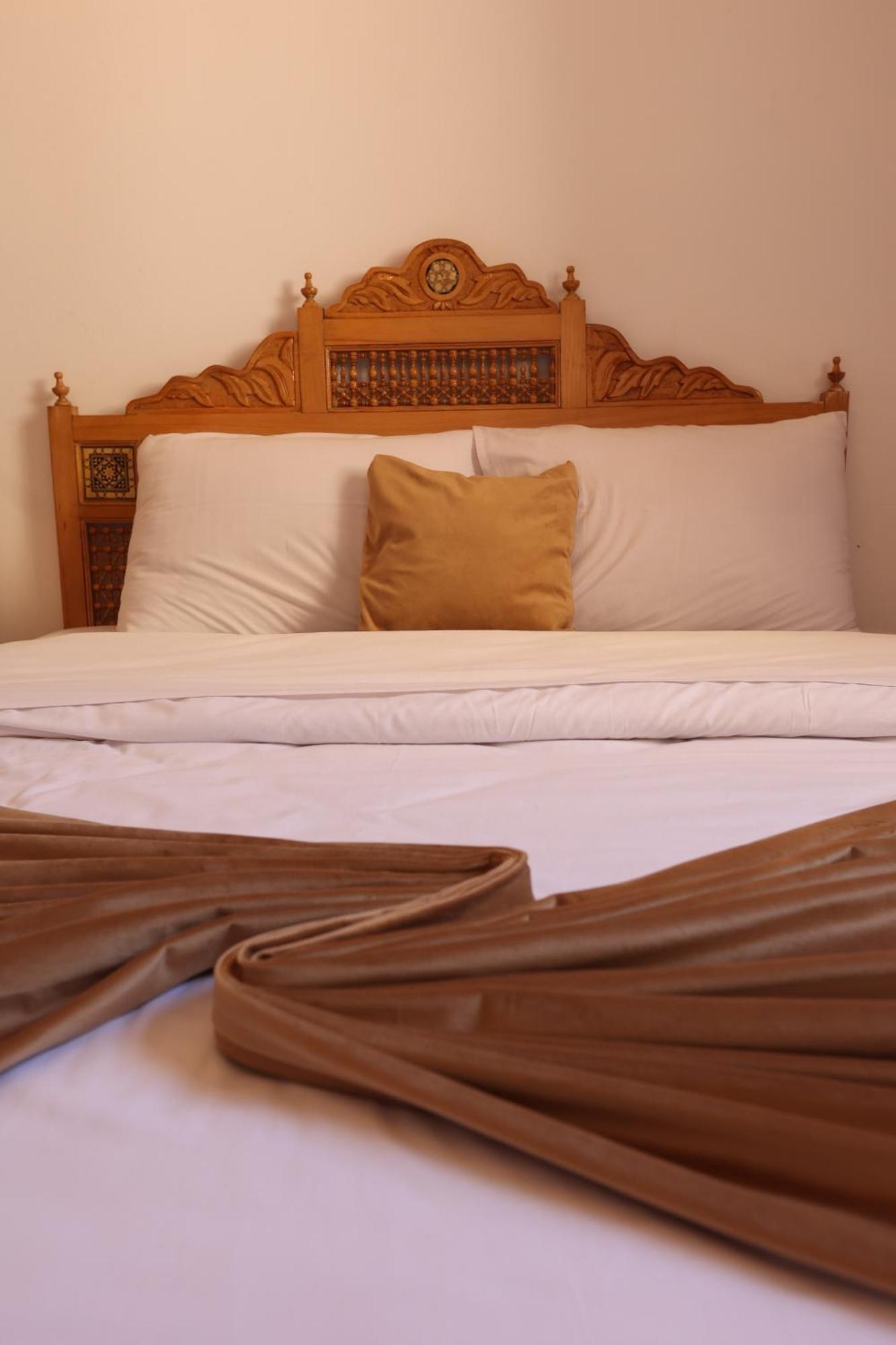 Eagles Pyramids View Hotel Kafrat al Jabal Luaran gambar
